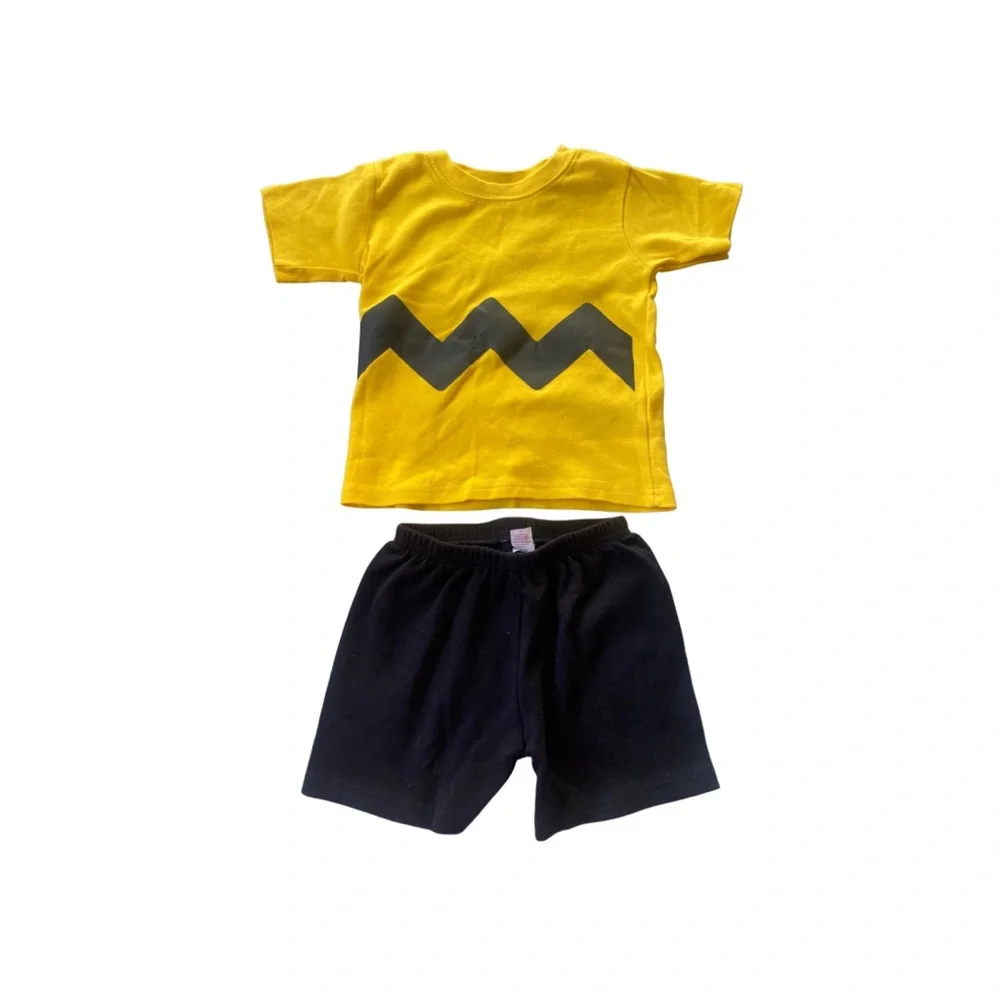 Charlie Brown Yellow and Black Zigzag T-Shirt with Black Shorts Outfit